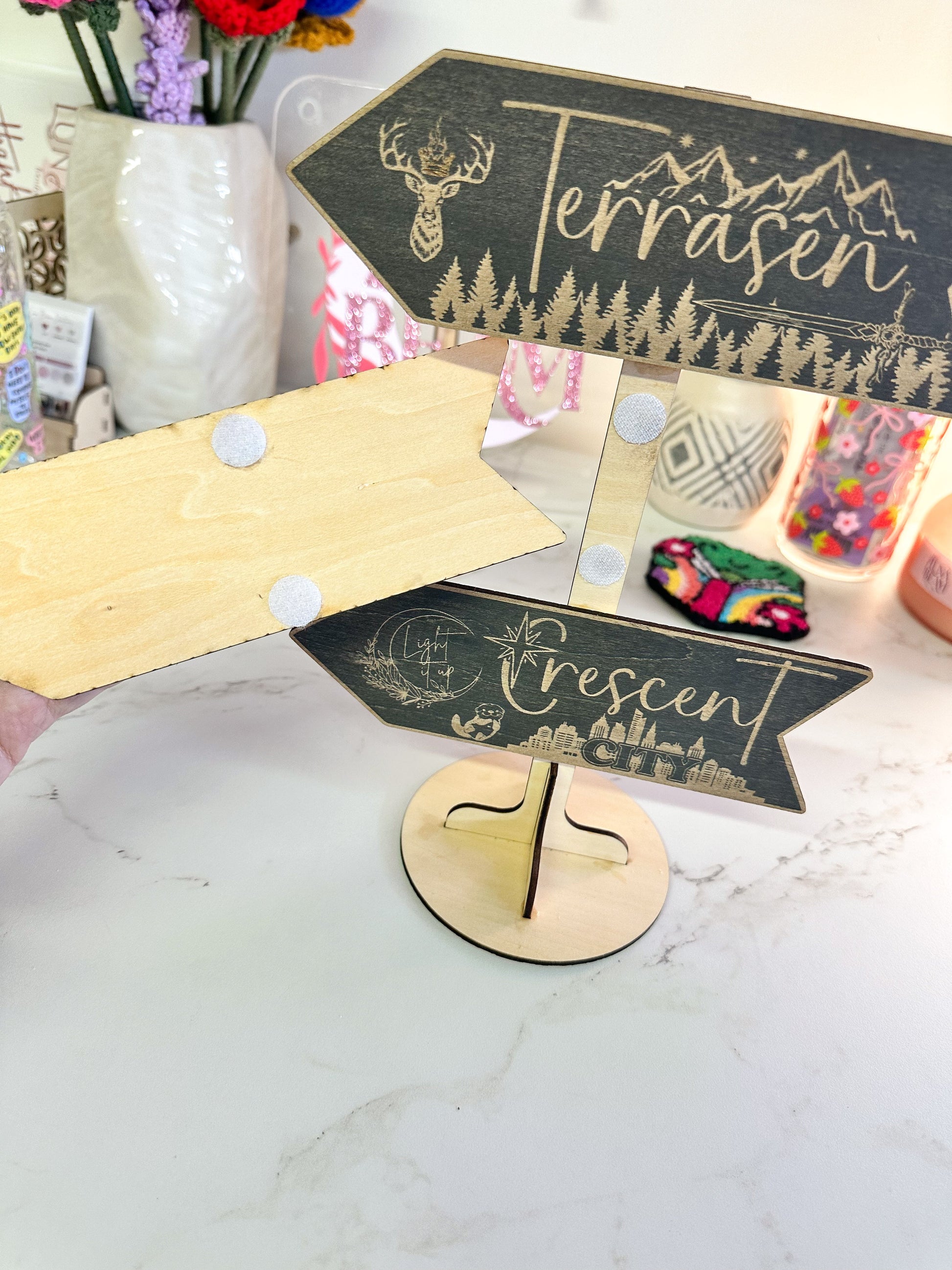 Sarah J Maas - Library Sign Post Luna Beam Creations