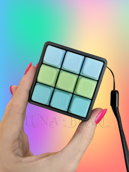 9 Key Clicker - Pick Your Colors!